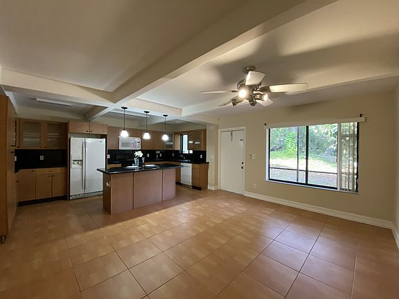 4th image of 1205 S Flagler Ave APT 406