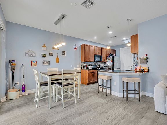 5th image of 1445 Isabella Dr