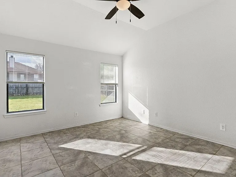 4803 Topsey Dr — Photo 7