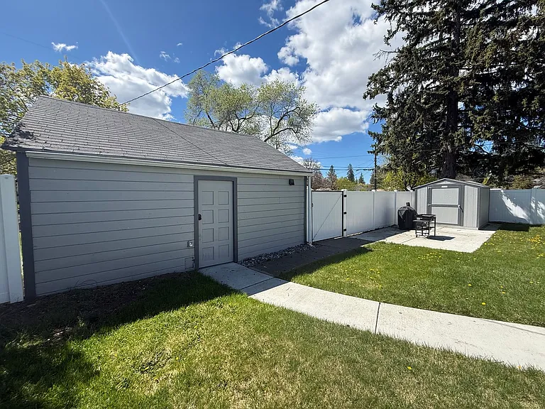 2821 W Rowan Ave — Photo 20