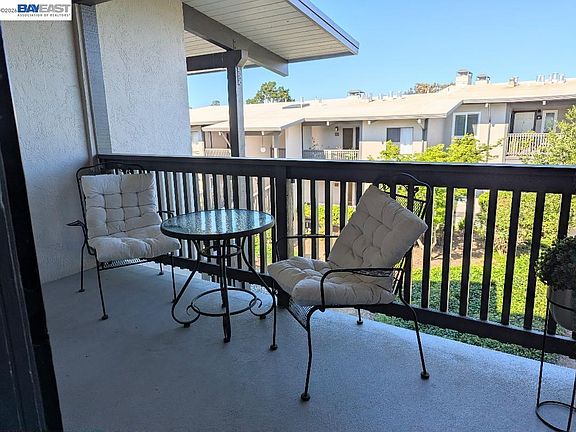 4th image of 19100 Crest Ave APT 24