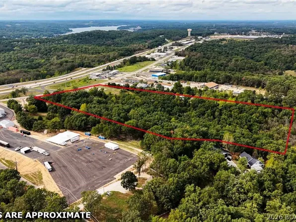 6432 Osage Beach Pkwy, Osage Beach, MO 65065