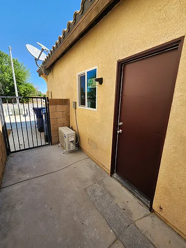 1610 E Avenue J2 Photo 1