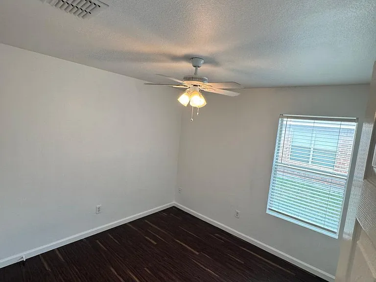 12924 Kingsgate Dr — Photo 15
