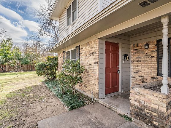 3rd image of 1522 W Tucker Blvd APT B