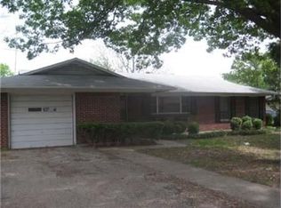 1106 Sunset Dr, Ennis, TX 75119