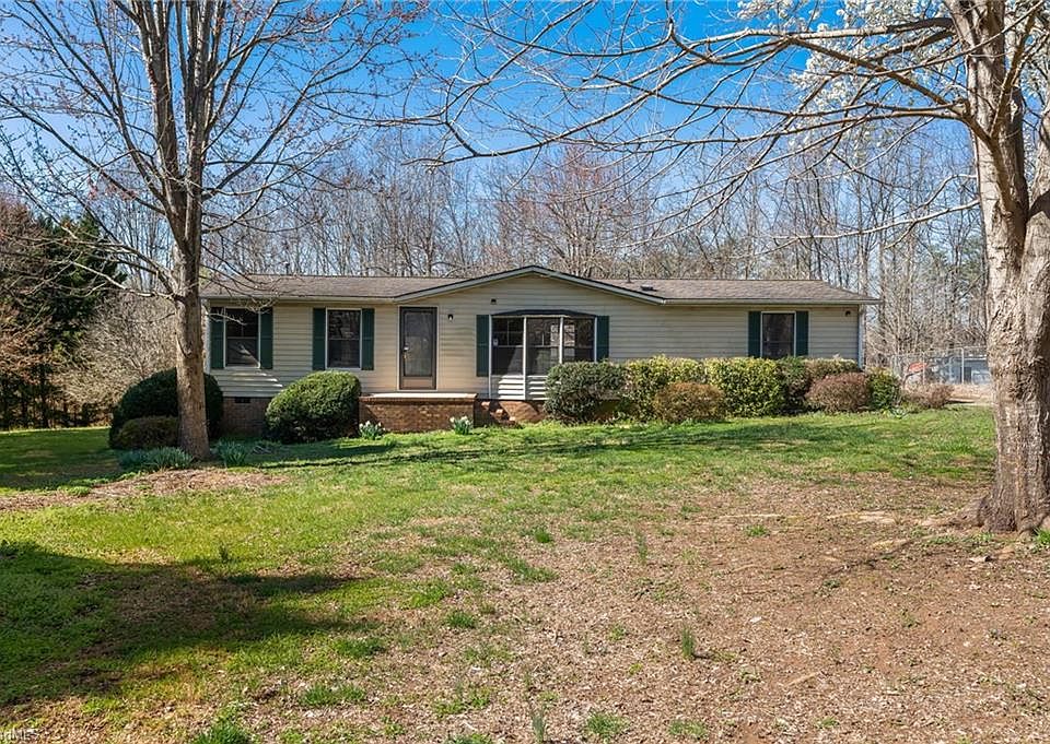 1st image of 472 Old Mill Dr