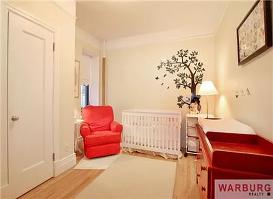 Sold by Warburg | media 14