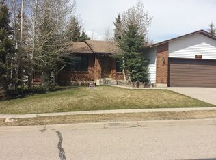 424 Hansen Ave, Evanston, WY 82930