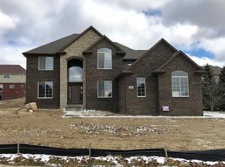 5691 Golf Point, Clarkston, MI 48348