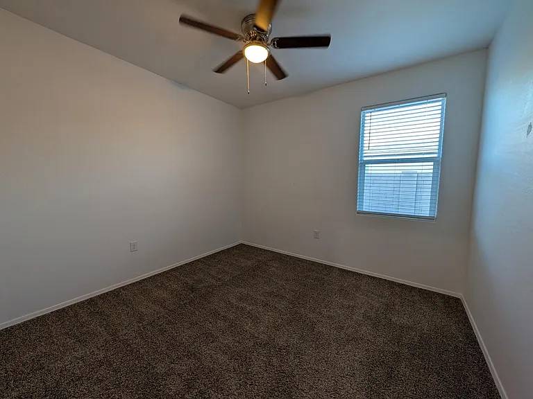 9407 E Alfalfa Dr — Photo 15