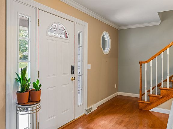 4th image of 501 N 10th St