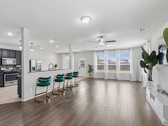 5th image of 3518 Paganini Pl