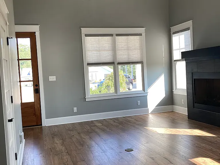 107 Cottage Ln — Photo 13