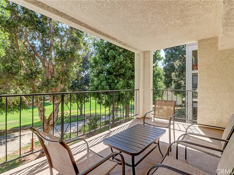 5515 Paseo Del Lago W #2G — Photo 26