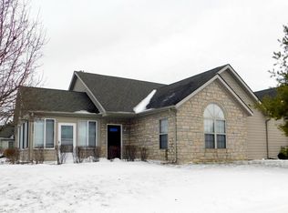 5886 Ravine Creek Dr, Grove City, OH