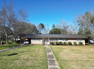 207 E Laurel St, Atmore, AL 36502
