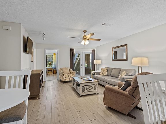 3rd image of 5001 Grande Dr APT 612