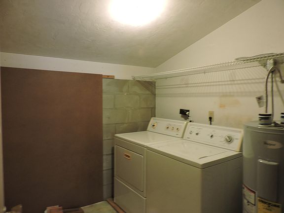 3rd image of 2114 NW 55th Blvd APT 37