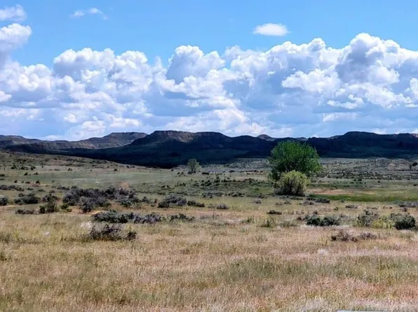 139 Log Creek Rd, Miles City, MT 59301