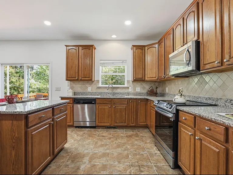 3040 Kilarney Ridge Loop — Photo 9