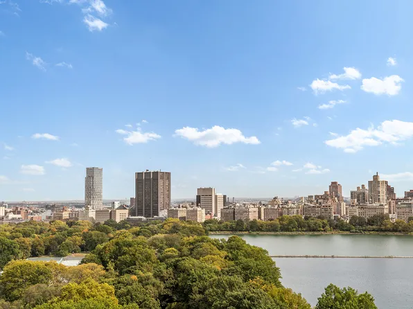 300 Central Park West image 21 of 21