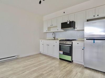 502 Central Ave APT D1, Jersey City, NJ, 07307