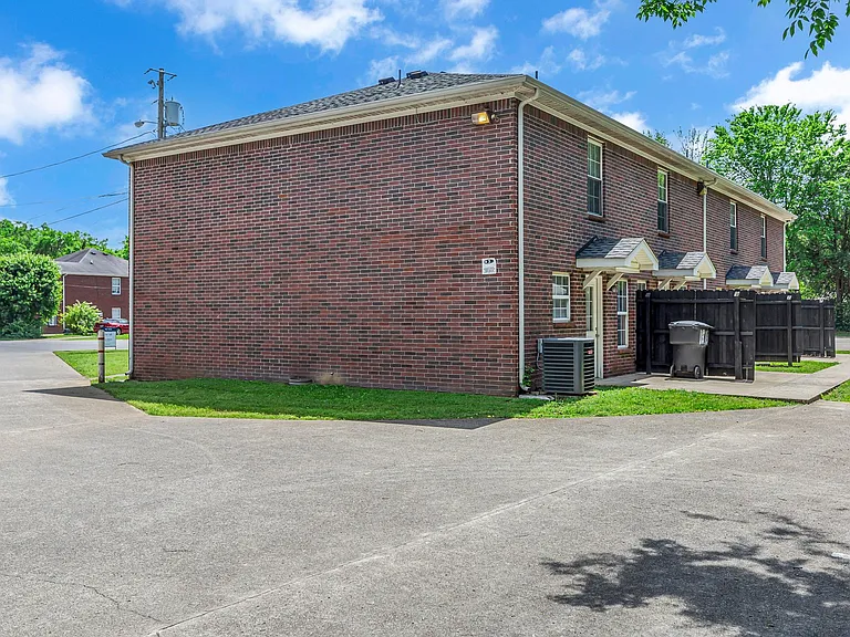 1509 Center Pointe Dr — Photo 19