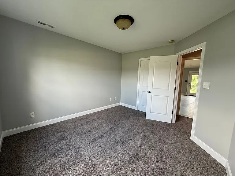 474 Hilton Way — Photo 9