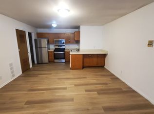 915 Spiros Ct #103, Dekalb, IL 60115