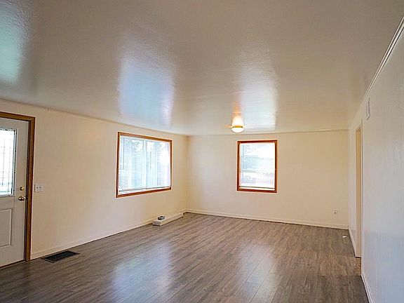 2nd image of 1504 Sanford Ave