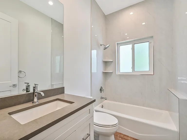 4231 Crayton Rd — Photo 32