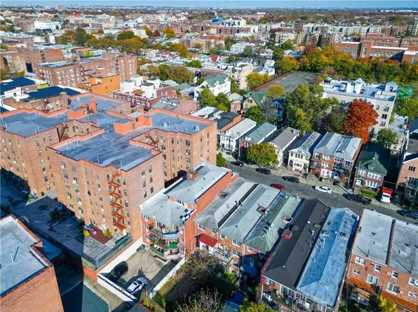 1856 East 13th Street image 25 of 27