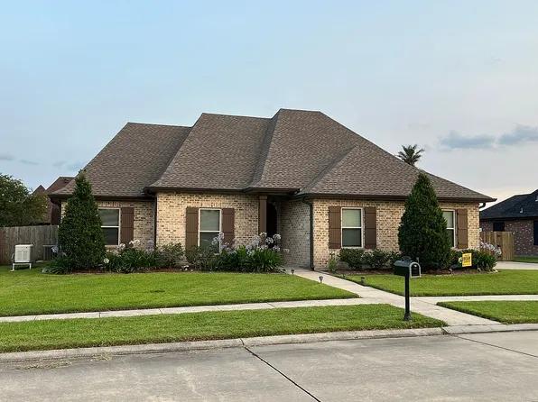 615 Lancaster Dr, Houma, LA 70360