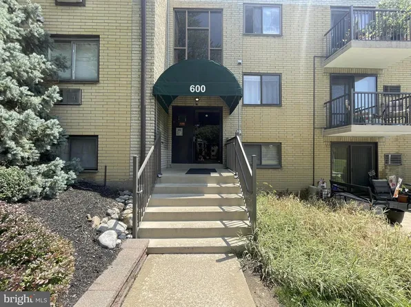 1575 W Street Rd APT 614, Warminster, PA 18974
