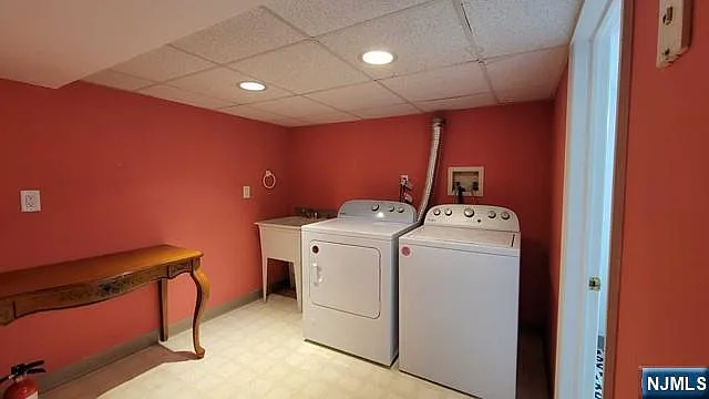 426 Grace Ave — Photo 14