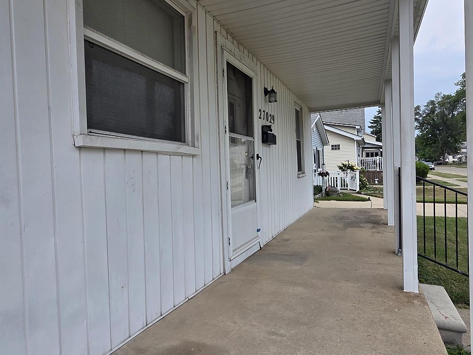 27029 Dartmouth St, photo 15