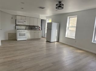 450 S Broadway #1, Camden, NJ 08103