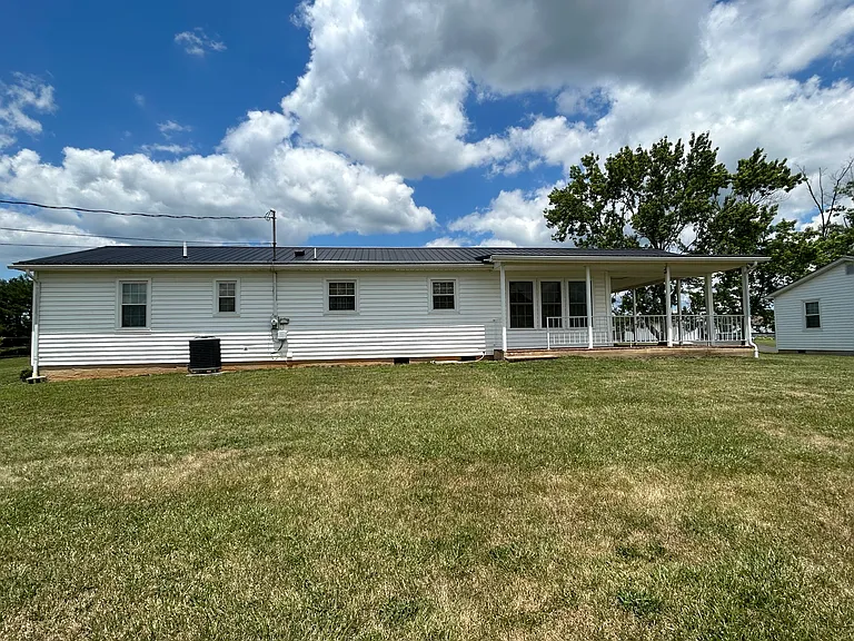 29396 Lanier Dr — Photo 3