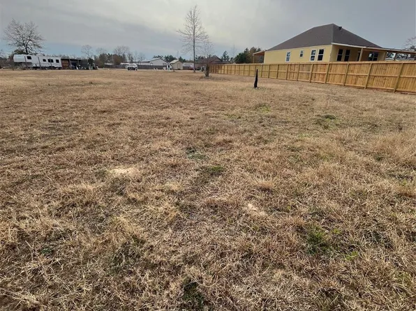 75 Road 5203, Cleveland, TX 77327