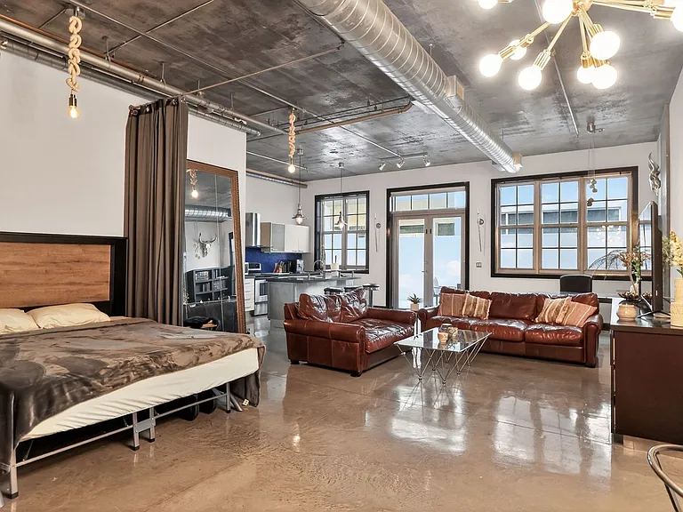 435 N Andrews Ave #206 — Photo 2