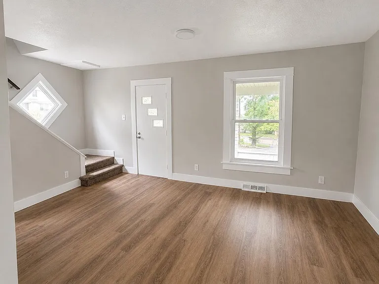 720 Florida Ave — Photo 5