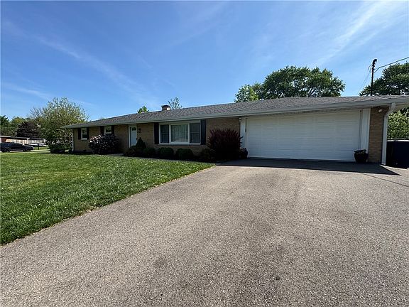 2nd image of 3800 Sterling Dr