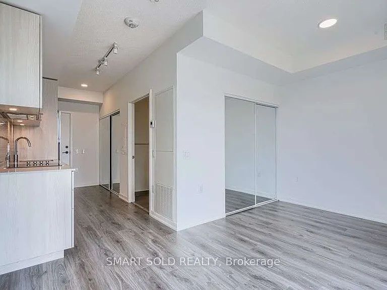20 Tubman Ave #2511 — Photo 2