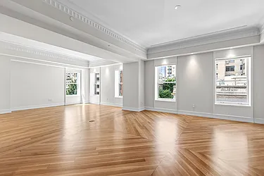 33 East 74th Street, #5A