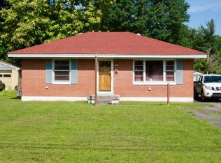 4412 Lynnview Dr, Louisville, KY 40216