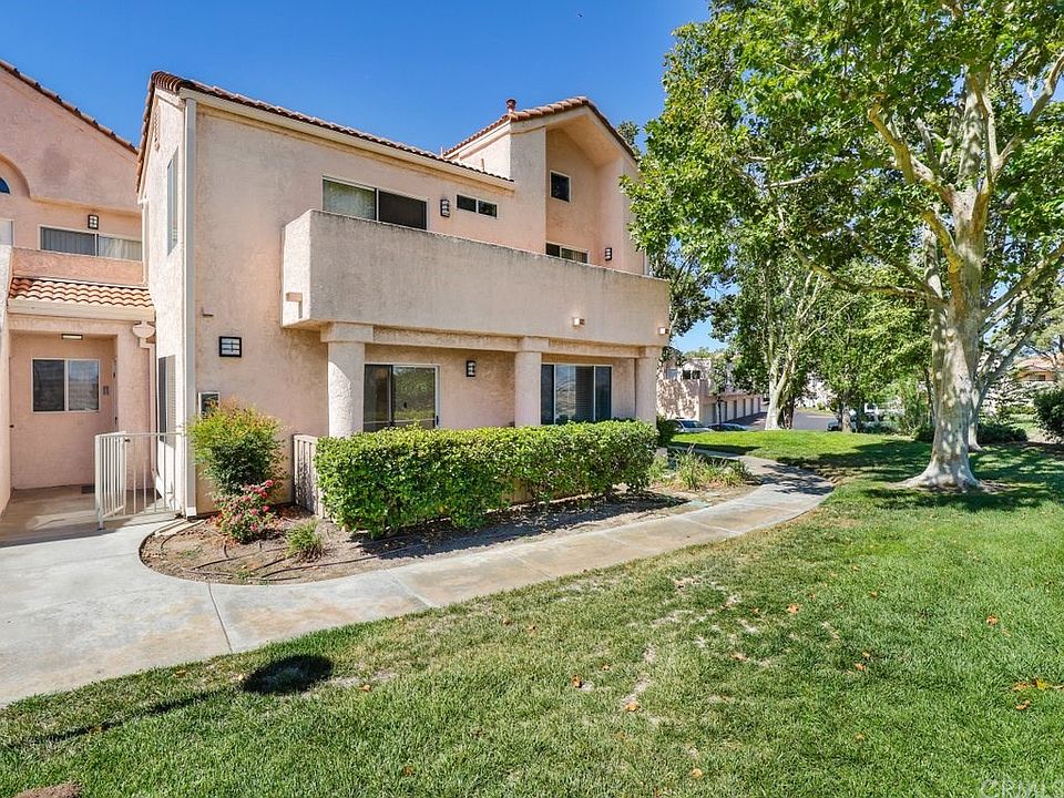 1st image of 24445 Valle Del Oro Unit 102