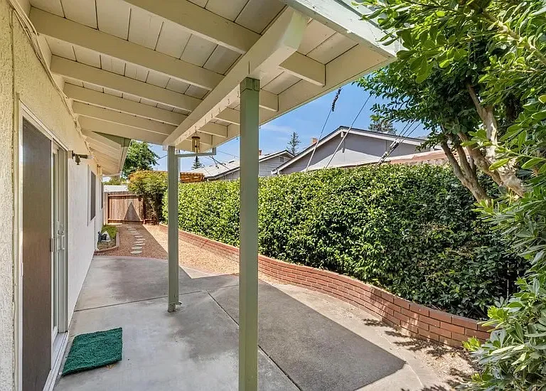 4234 Burrell Way — Photo 38