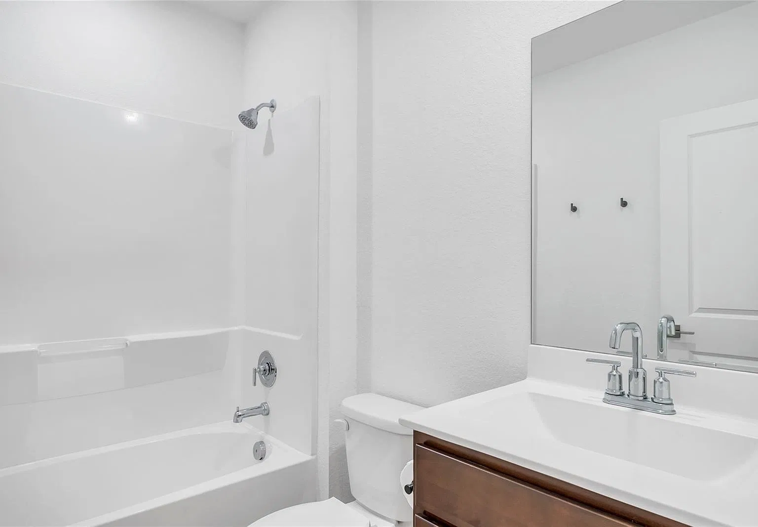 3 bed, 1521 sqft, $2,900 — Photo 3