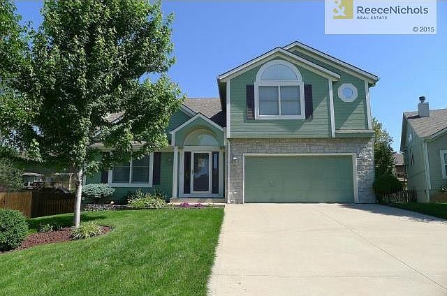 Fantastic home with tons of living and playing space!